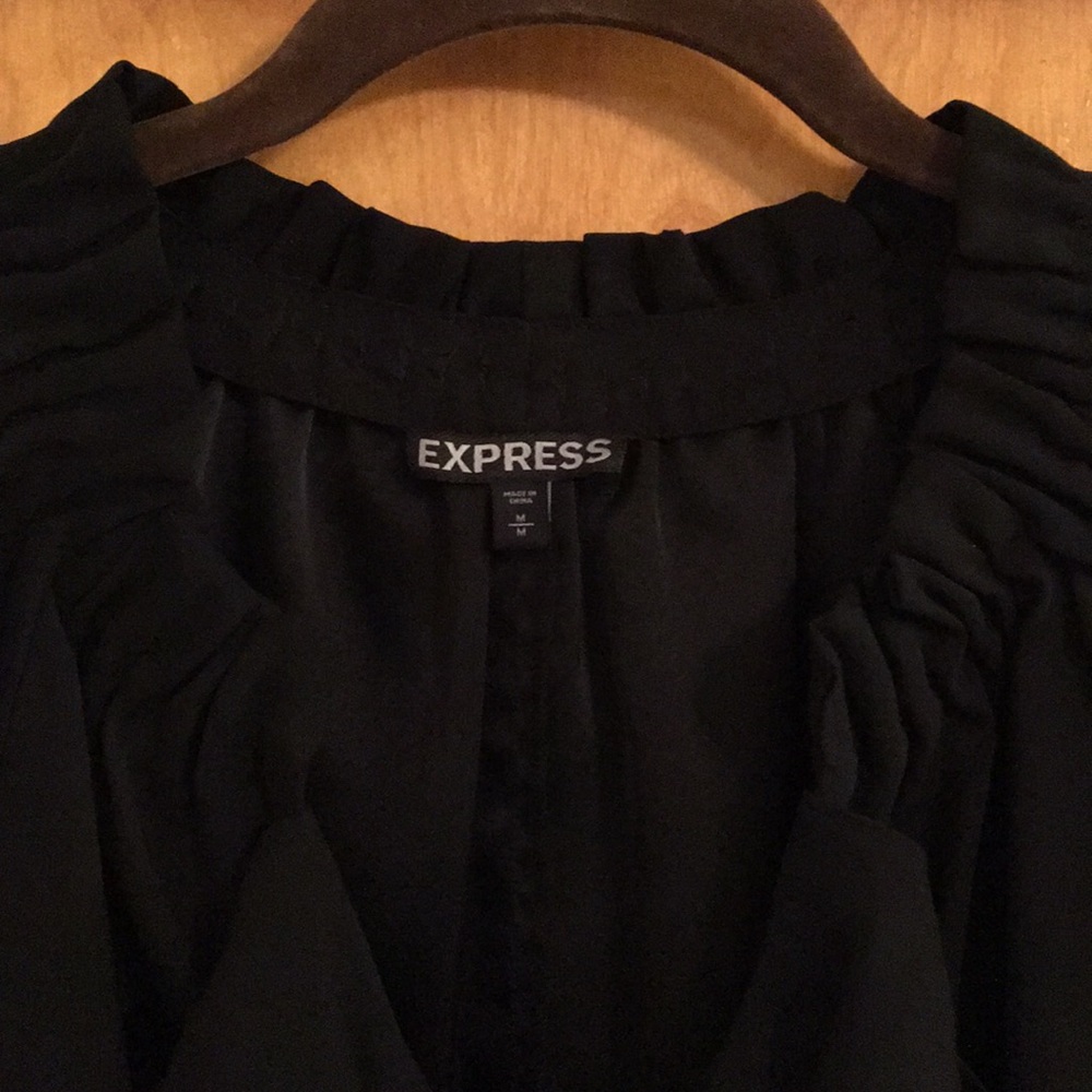 Express Women’s Ruffled Cap Sleeve Top - Picture 2 of 5